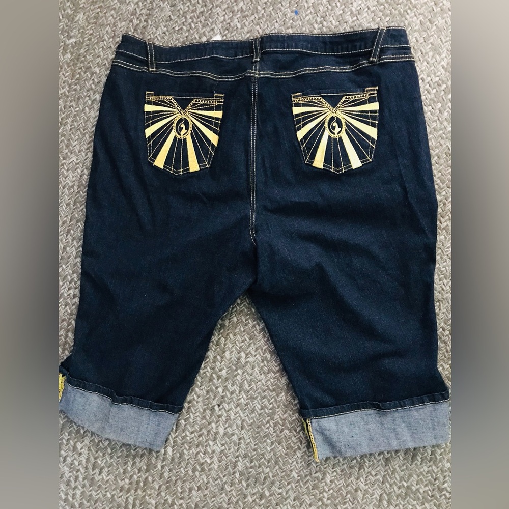 NWOT VTG Baby Phat Dark Blue Denim Cuffed Women's Capri 24